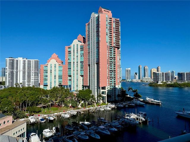 3340 NE 190th Street 1004, Aventura, FL 33180