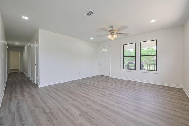 4416 33rd Street, Dickinson, TX 77539