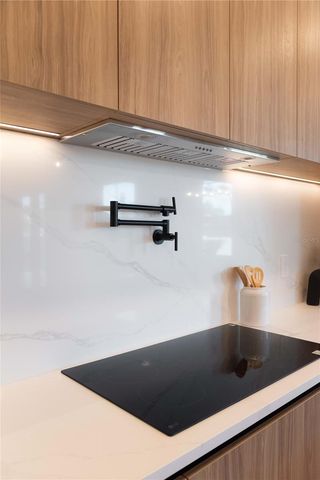 2905 W ARCH STREET, Tampa, FL 33607