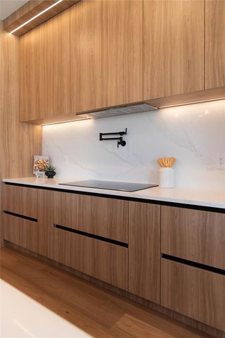 2905 W ARCH STREET, Tampa, FL 33607