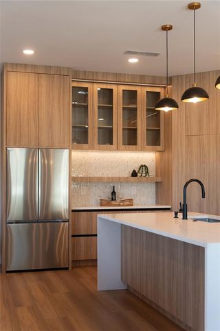 2905 W ARCH STREET, Tampa, FL 33607