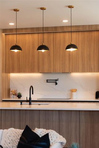 2905 W ARCH STREET, Tampa, FL 33607