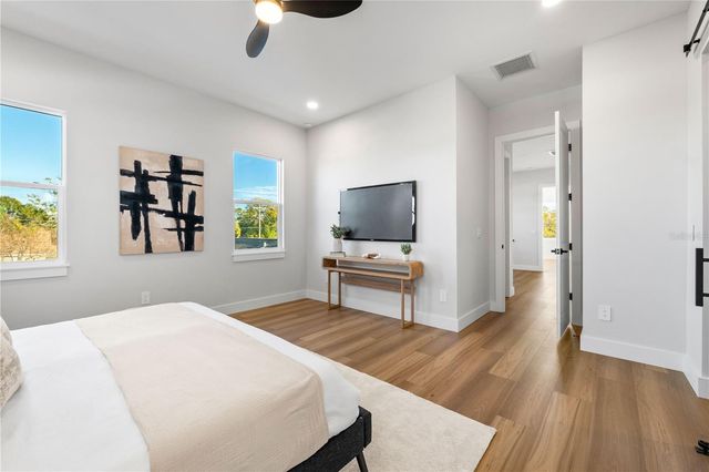 2905 W ARCH STREET, Tampa, FL 33607