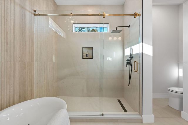 2905 W ARCH STREET, Tampa, FL 33607