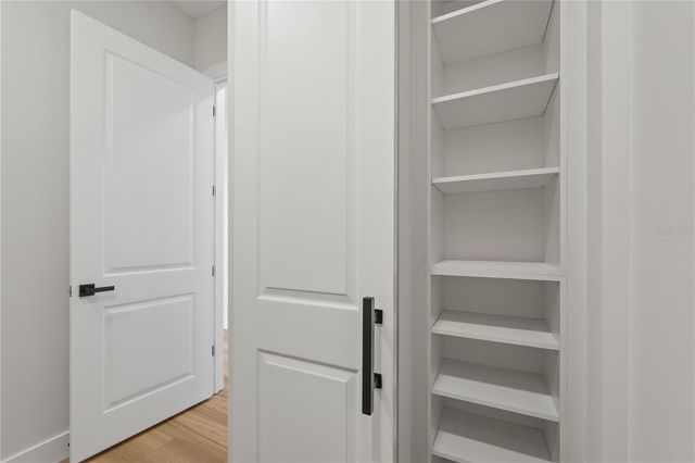 2905 W ARCH STREET, Tampa, FL 33607