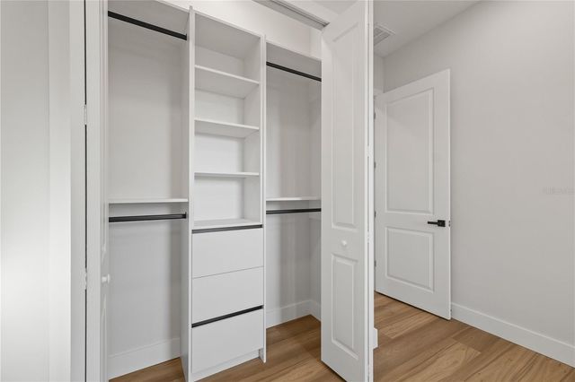 2905 W ARCH STREET, Tampa, FL 33607