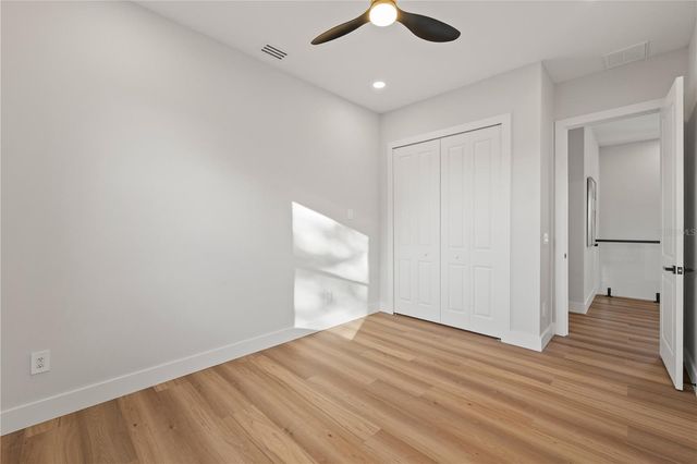 2905 W ARCH STREET, Tampa, FL 33607