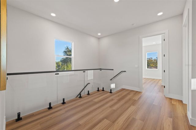 2905 W ARCH STREET, Tampa, FL 33607