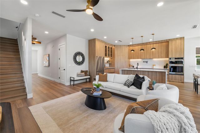 2905 W ARCH STREET, Tampa, FL 33607