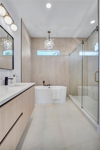 2905 W ARCH STREET, Tampa, FL 33607