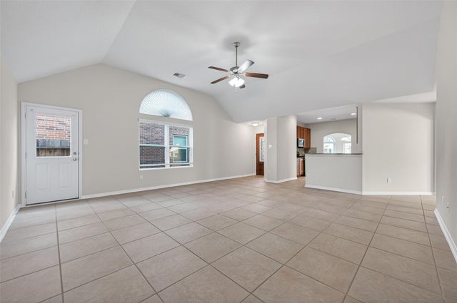 2487 Elm Crossing Trail, Spring, TX 77386