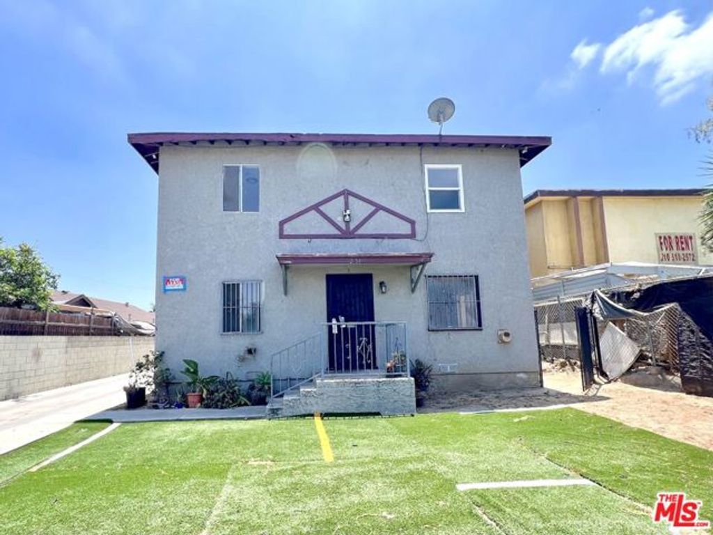 254 E Lanzit Avenue 5, Los Angeles, CA 90061