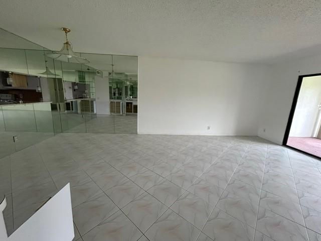 14460 Strathmore Ln 102, Delray Beach, FL 33446