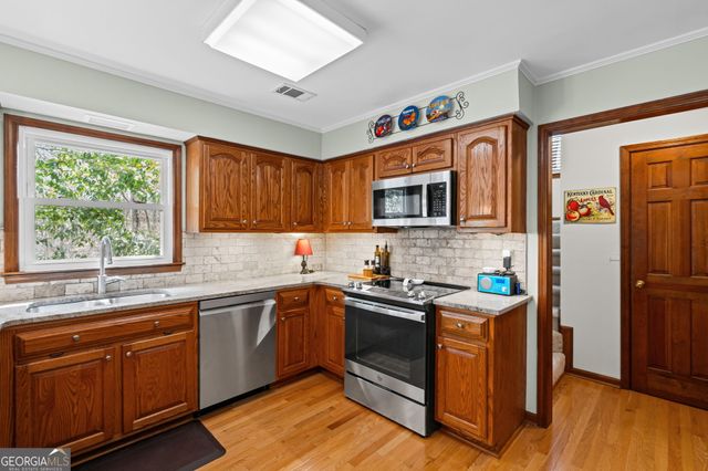 3382 Connemara Trace, Lawrenceville, GA 30044