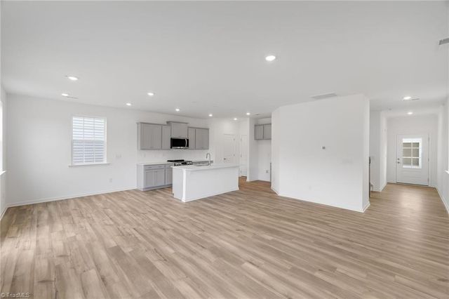 5289 Amaryllis Way, Winston-salem, NC 27104