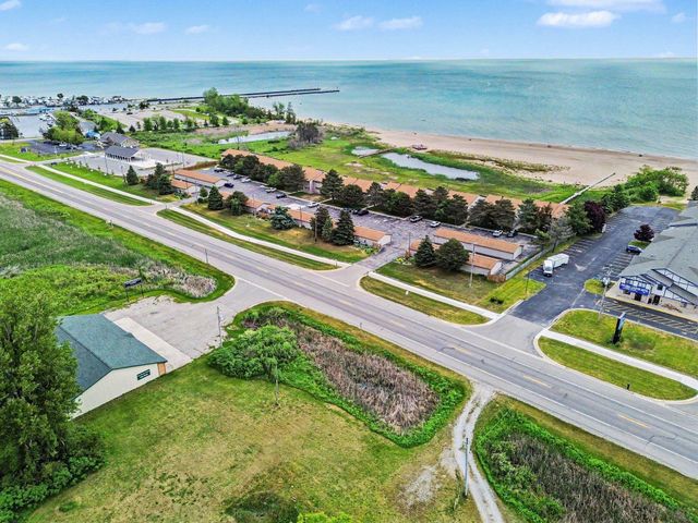 4360 N US-23, Au Sable Twp, MI 48750
