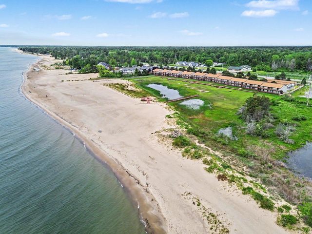 4360 N US-23, Au Sable Twp, MI 48750
