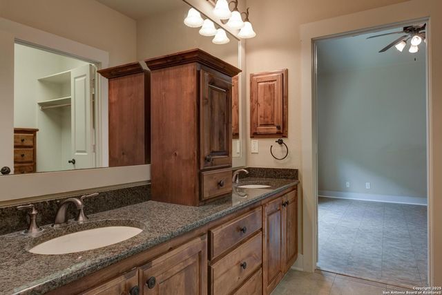 127 Village Park, Boerne, TX 78006