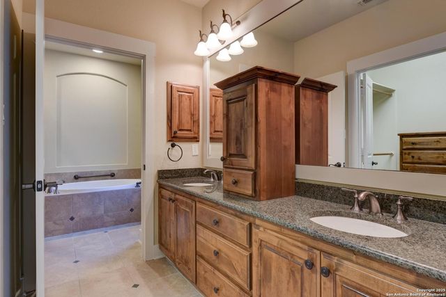 127 Village Park, Boerne, TX 78006