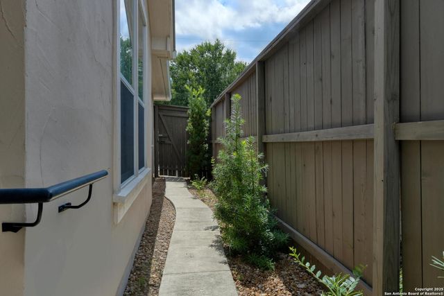 127 Village Park, Boerne, TX 78006