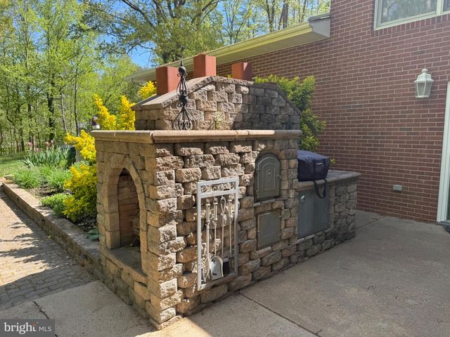 86 MOCKINGBIRD LN, Stafford, VA 22556