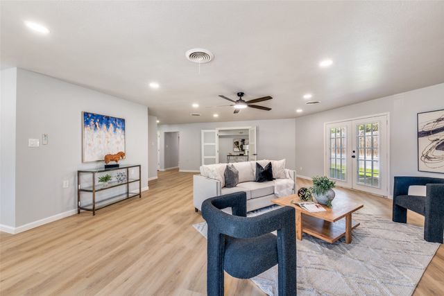 3117 Dreeben Drive, Richland Hills, TX 76118