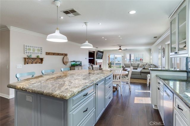 1321 Radcliffe, Corona, CA 92881