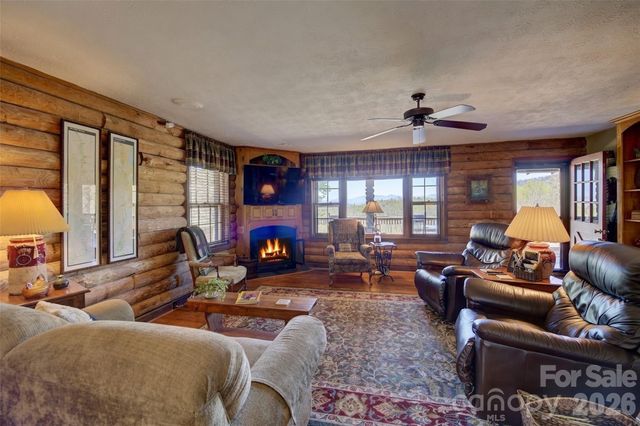 551 Carvers Knob Road, Spruce Pine, NC 28777