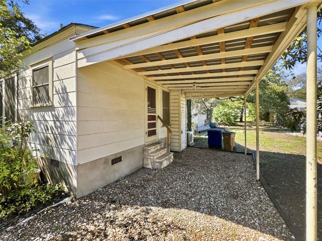 1402 Hillside Ave, Austin, TX 78704