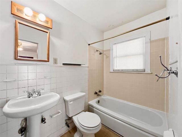 1402 Hillside Ave, Austin, TX 78704