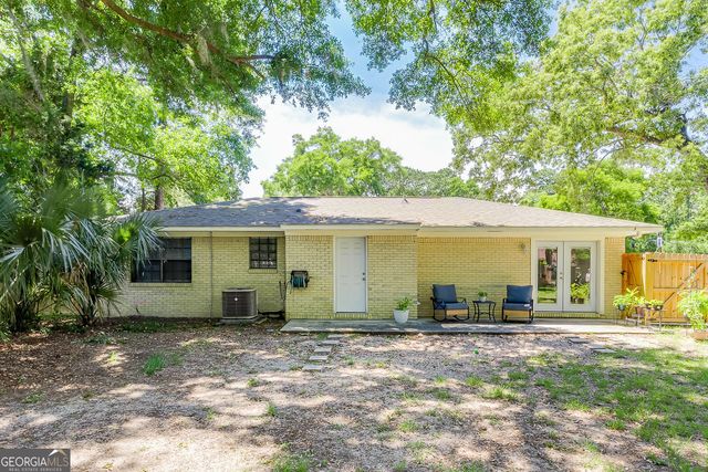 1348 Whitfield Park Drive, Savannah, GA 31406
