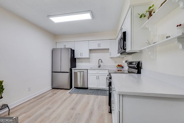 1348 Whitfield Park Drive, Savannah, GA 31406