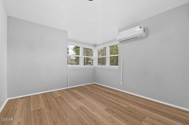 18324 Erwin Street, Tarzana, CA 91335