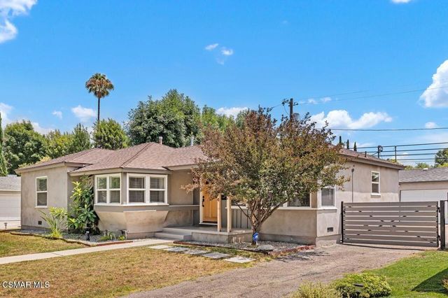 18324 Erwin Street, Tarzana, CA 91335