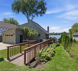 2123 Hampton Street, White Lake, MI 48386