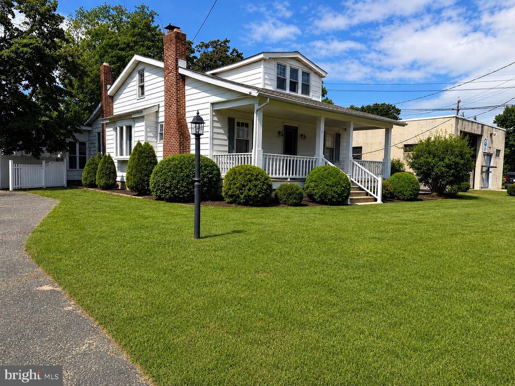 10 E BATTEN AVE, Blackwood, NJ 08012