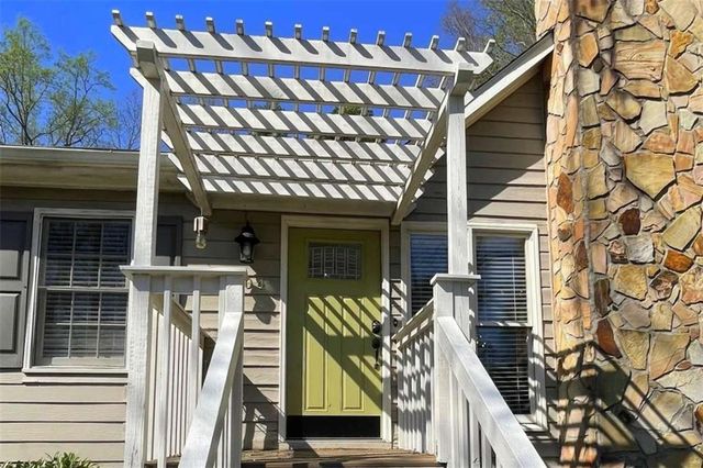 104 Paces Lakes Ridge, Dallas, GA 30157