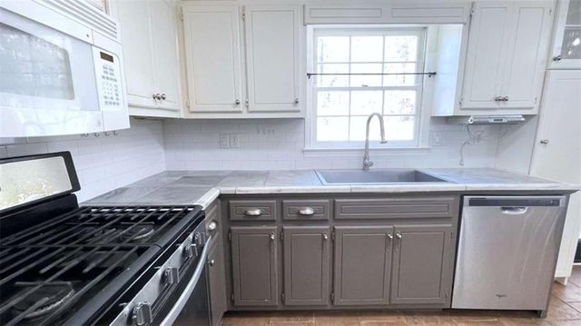 104 Paces Lakes Ridge, Dallas, GA 30157