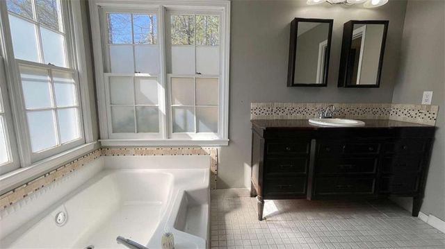 104 Paces Lakes Ridge, Dallas, GA 30157