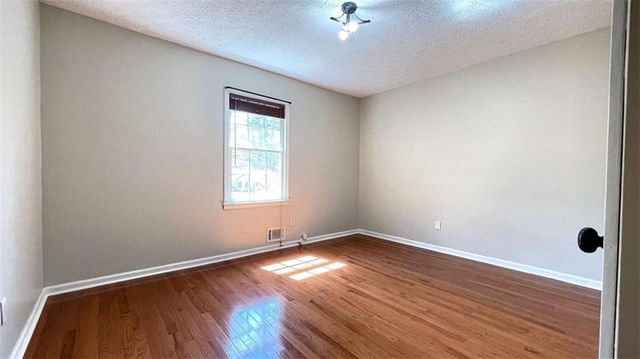 104 Paces Lakes Ridge, Dallas, GA 30157