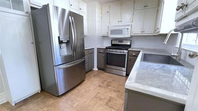 104 Paces Lakes Ridge, Dallas, GA 30157