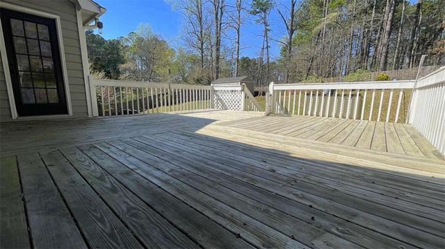 104 Paces Lakes Ridge, Dallas, GA 30157