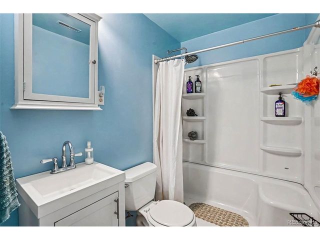 1748 Nome St, Aurora, CO 80010