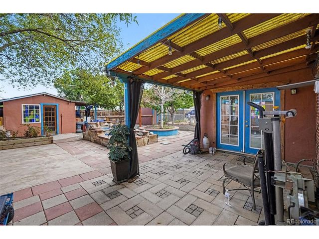 1748 Nome St, Aurora, CO 80010