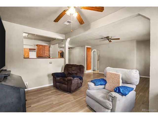1748 Nome St, Aurora, CO 80010