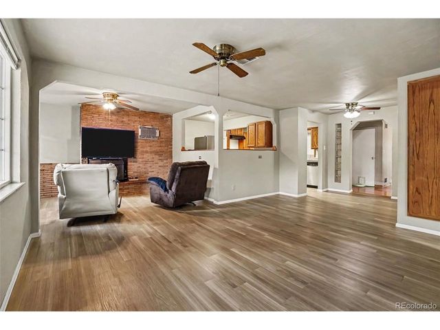 1748 Nome St, Aurora, CO 80010