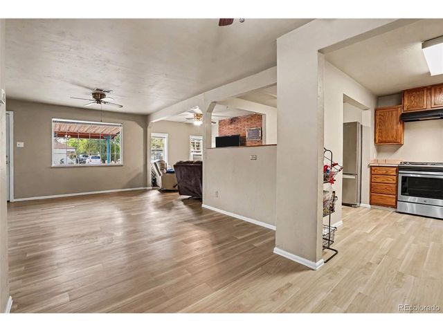 1748 Nome St, Aurora, CO 80010
