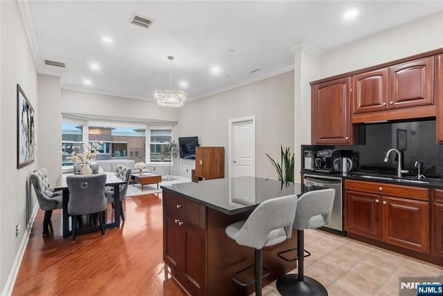 22 Ave At Port Imperial 504, West New York, NJ 07093