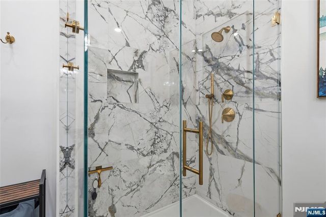 22 Ave At Port Imperial 504, West New York, NJ 07093