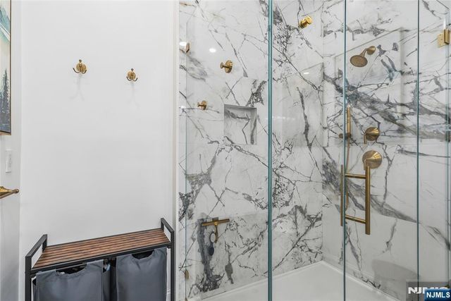 22 Ave At Port Imperial 504, West New York, NJ 07093